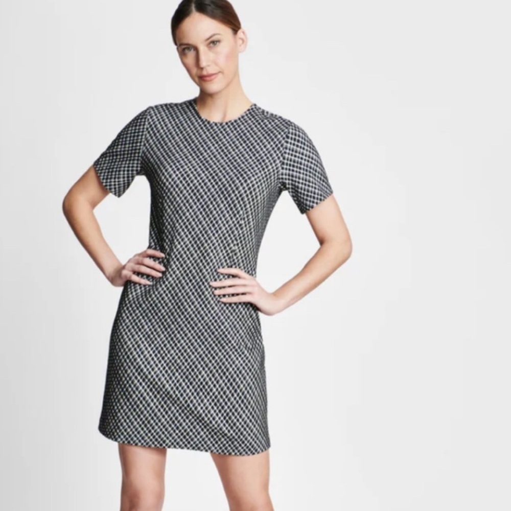 🆕 Spanx Ponte mini dress- jacquard Chic Black and White Patterned Dress Sz M D10 - Picture 3 of 8